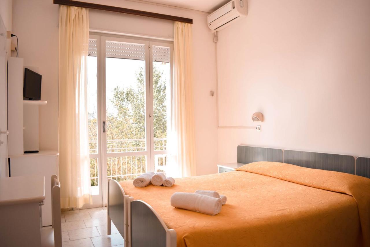 Hotel Zeus Τσέρβια Εξωτερικό φωτογραφία
