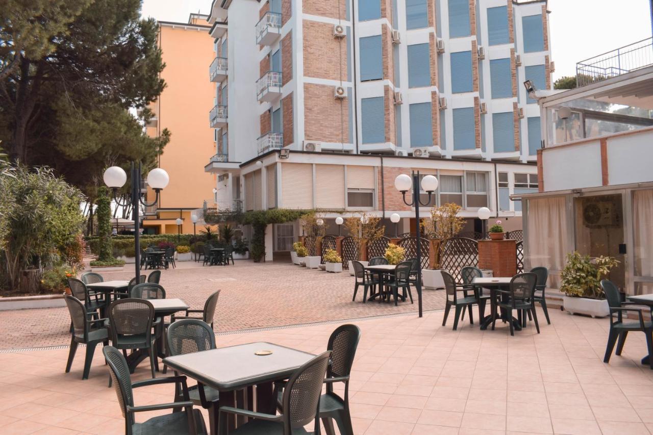 Hotel Zeus Τσέρβια Εξωτερικό φωτογραφία