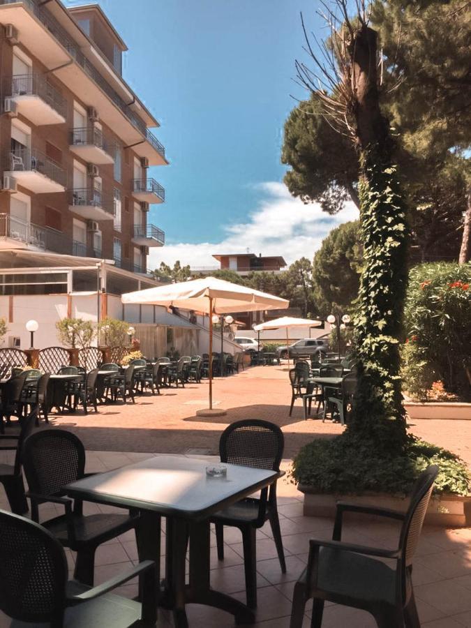 Hotel Zeus Τσέρβια Εξωτερικό φωτογραφία
