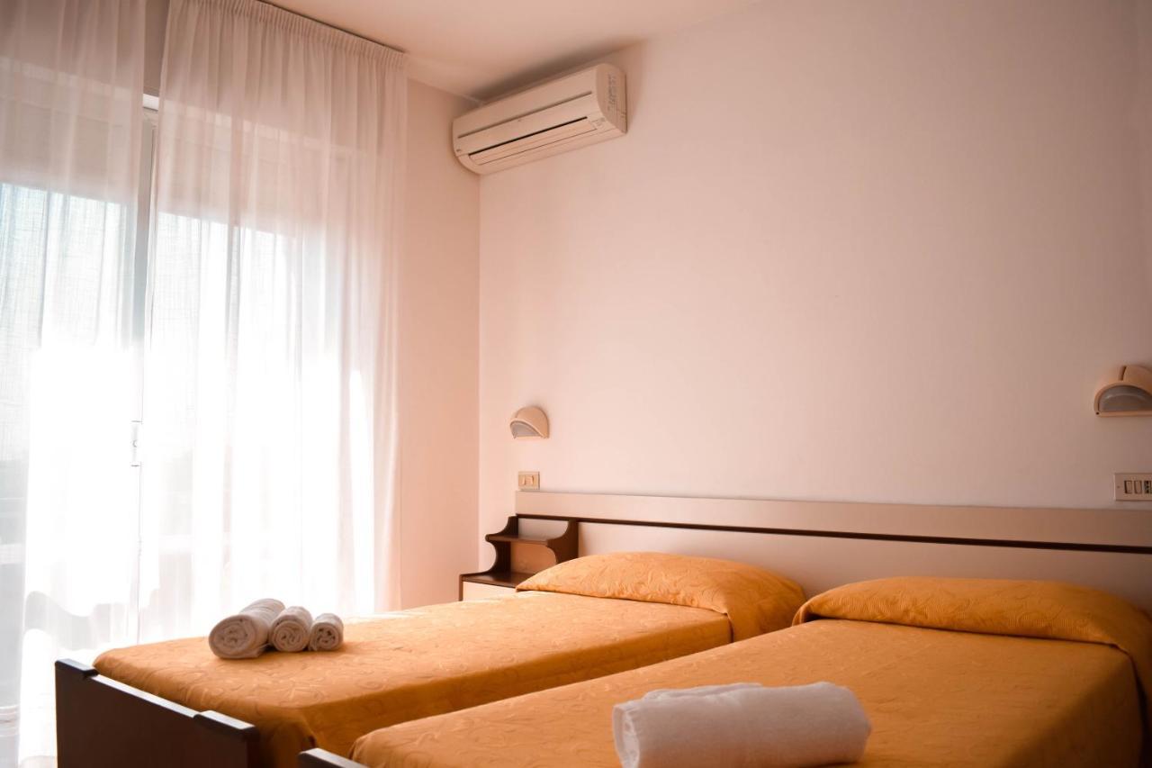 Hotel Zeus Τσέρβια Εξωτερικό φωτογραφία