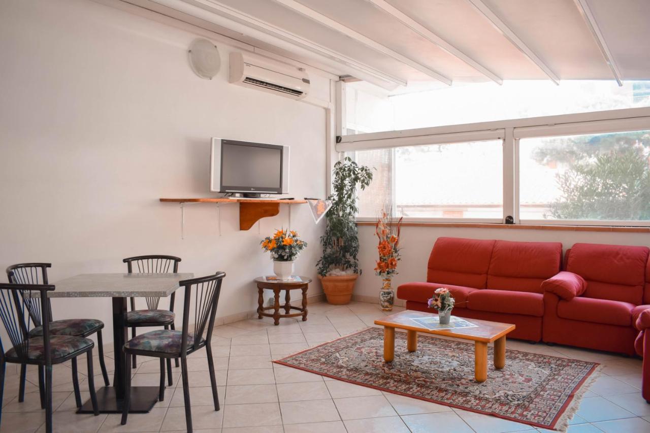 Hotel Zeus Τσέρβια Εξωτερικό φωτογραφία