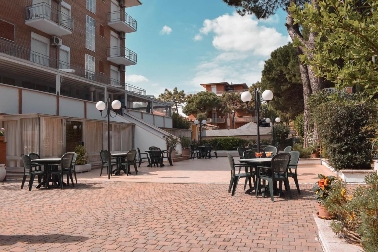 Hotel Zeus Τσέρβια Εξωτερικό φωτογραφία